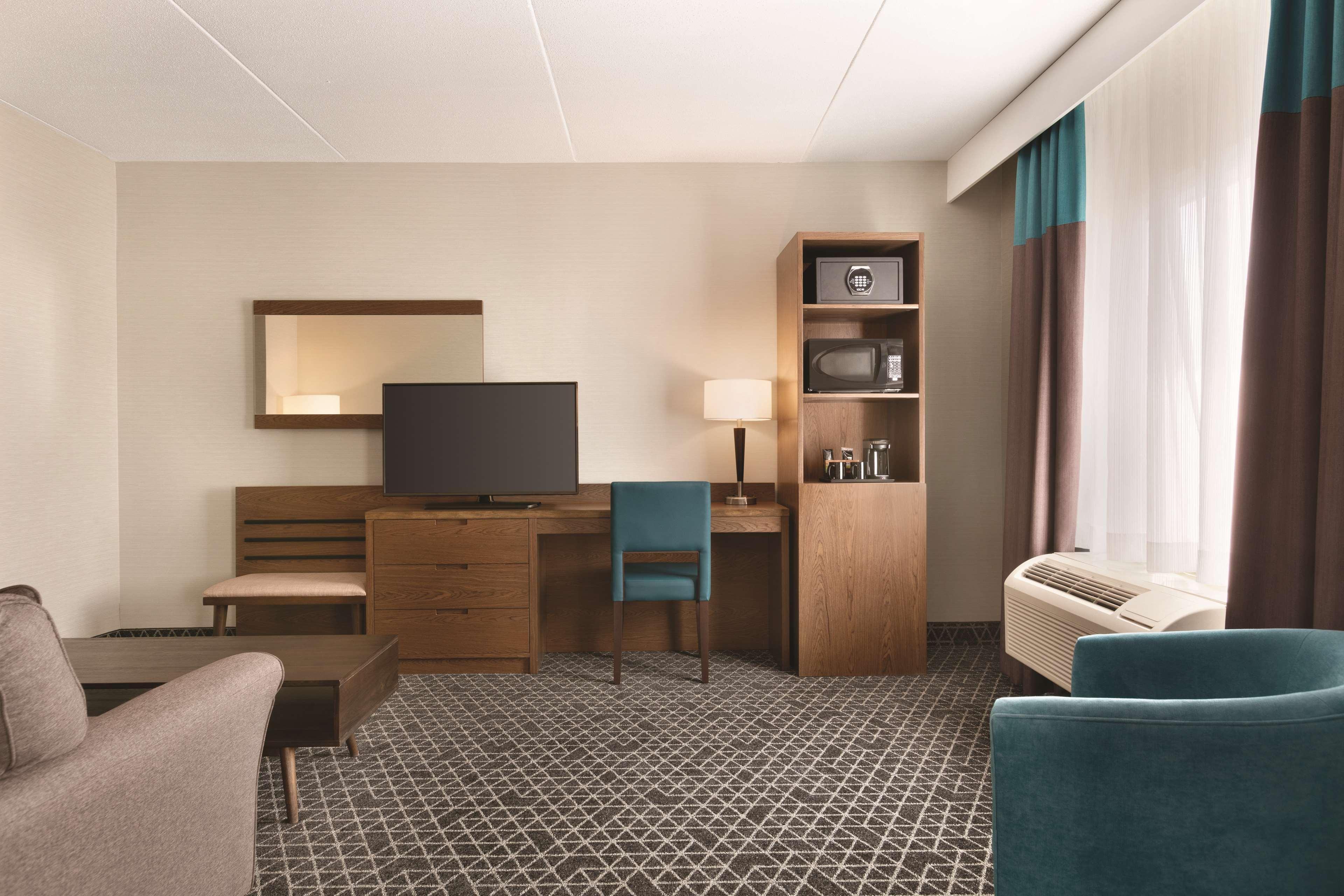 Park Inn By Radisson Brampton, On Екстер'єр фото