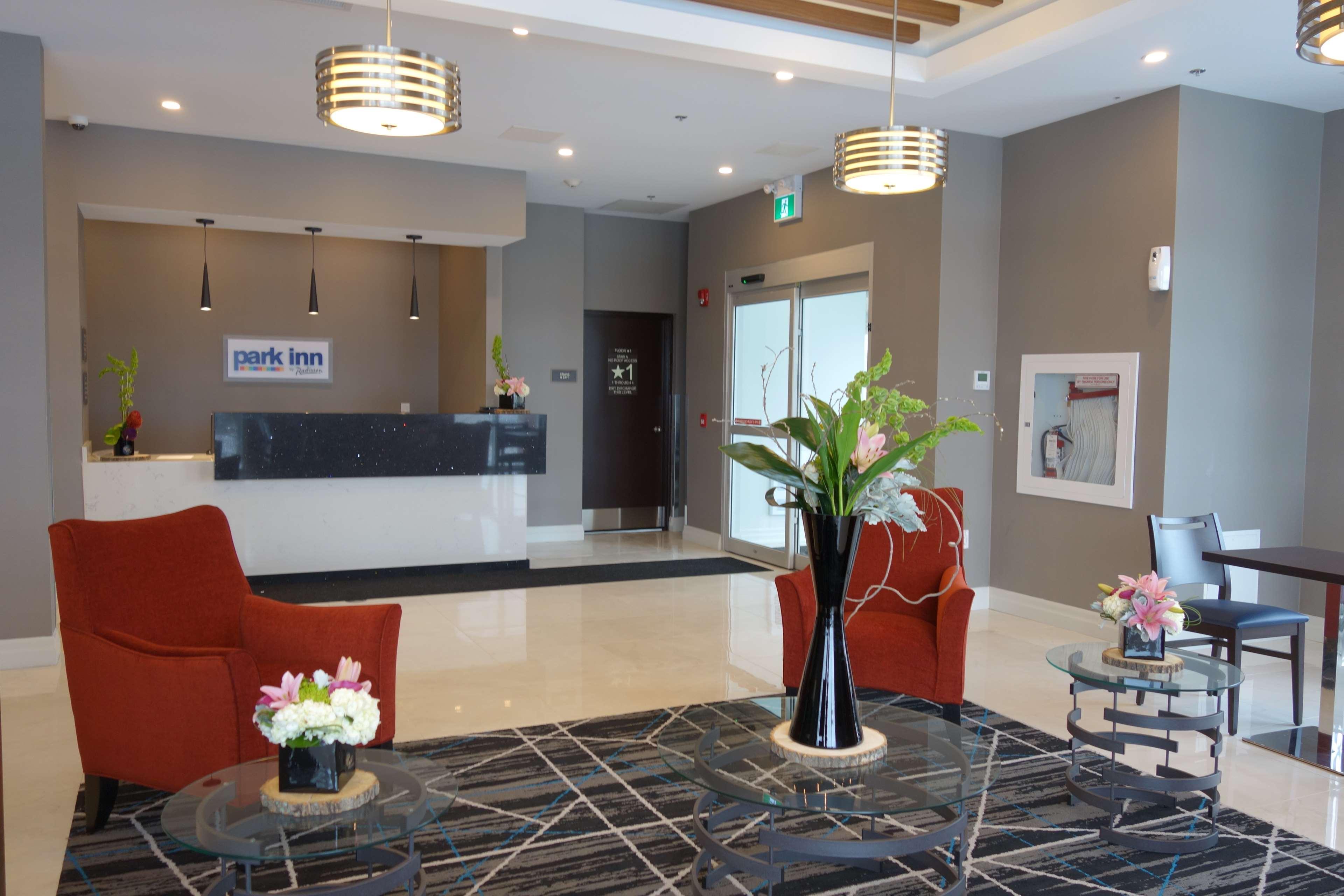 Park Inn By Radisson Brampton, On Екстер'єр фото