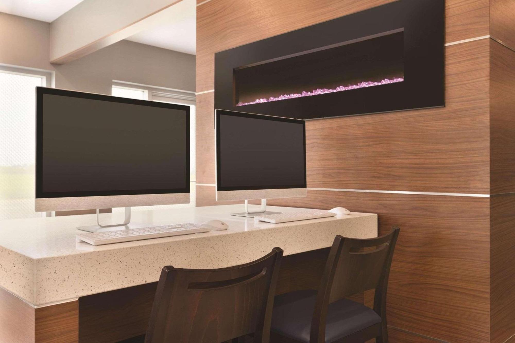 Park Inn By Radisson Brampton, On Екстер'єр фото